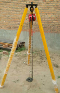 手拉葫蘆搭配起重三腳架